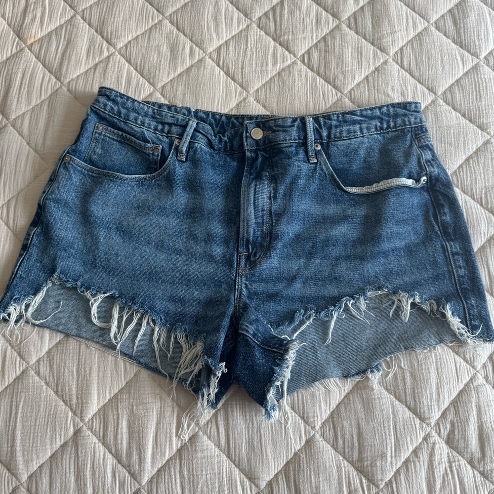 Good American High Waisted Denim Distressed Shorts size 14/32